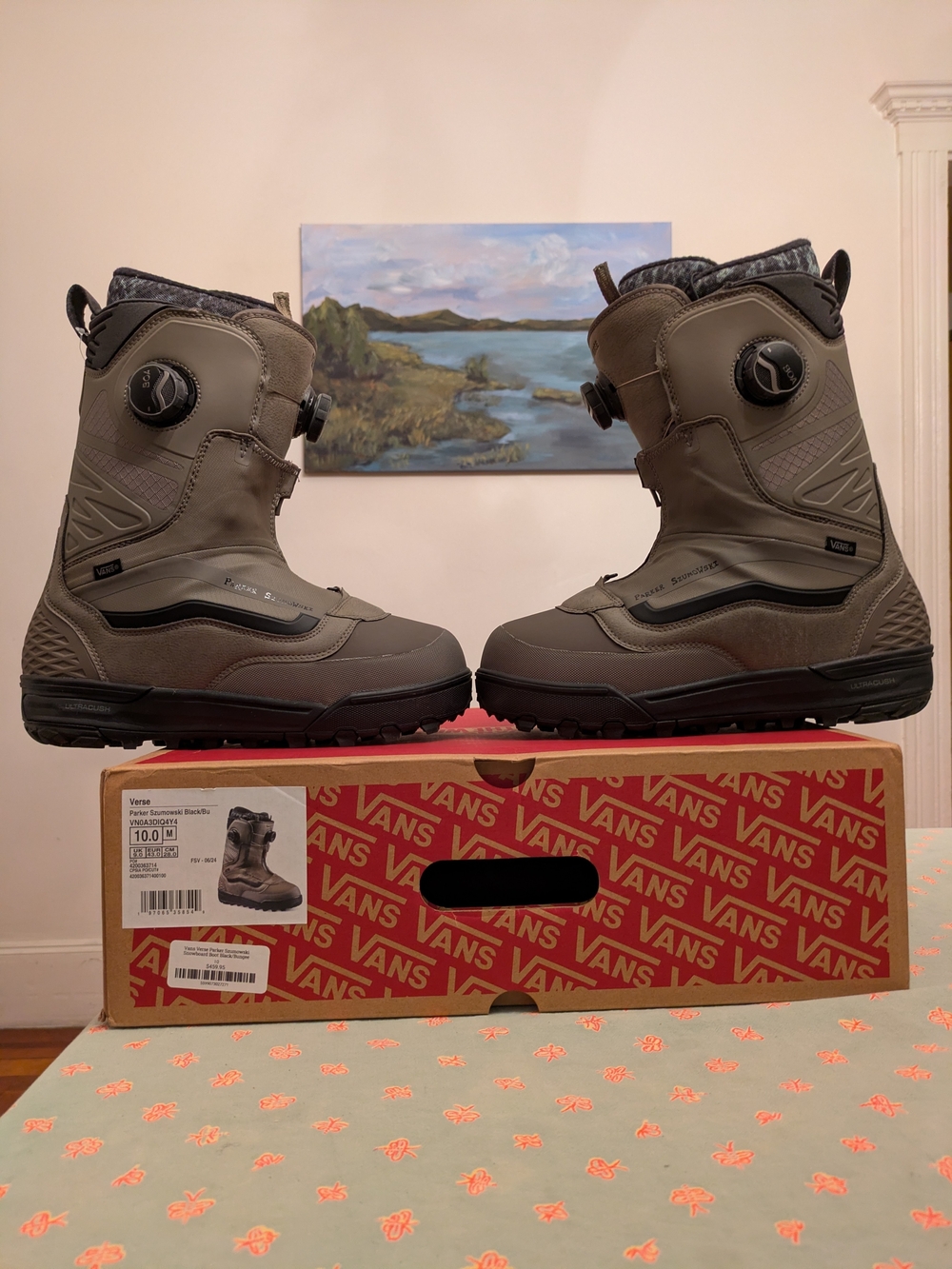 Brand New Men's Vans Verse Snowboard Size 10